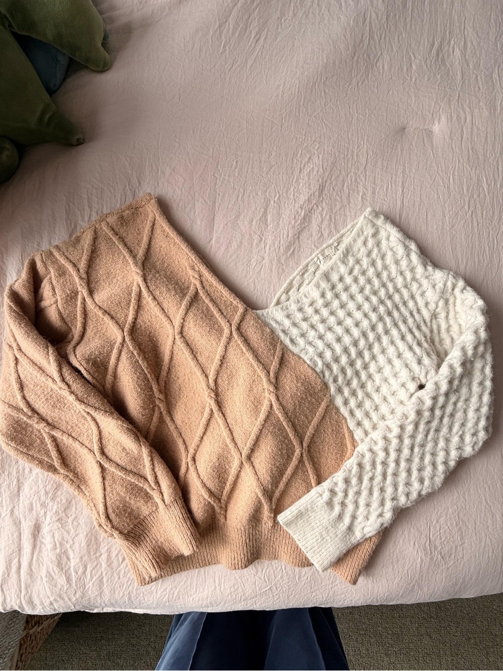 Dreamers Two-Tone Textured Crewneck Sweater in Peach & Cream